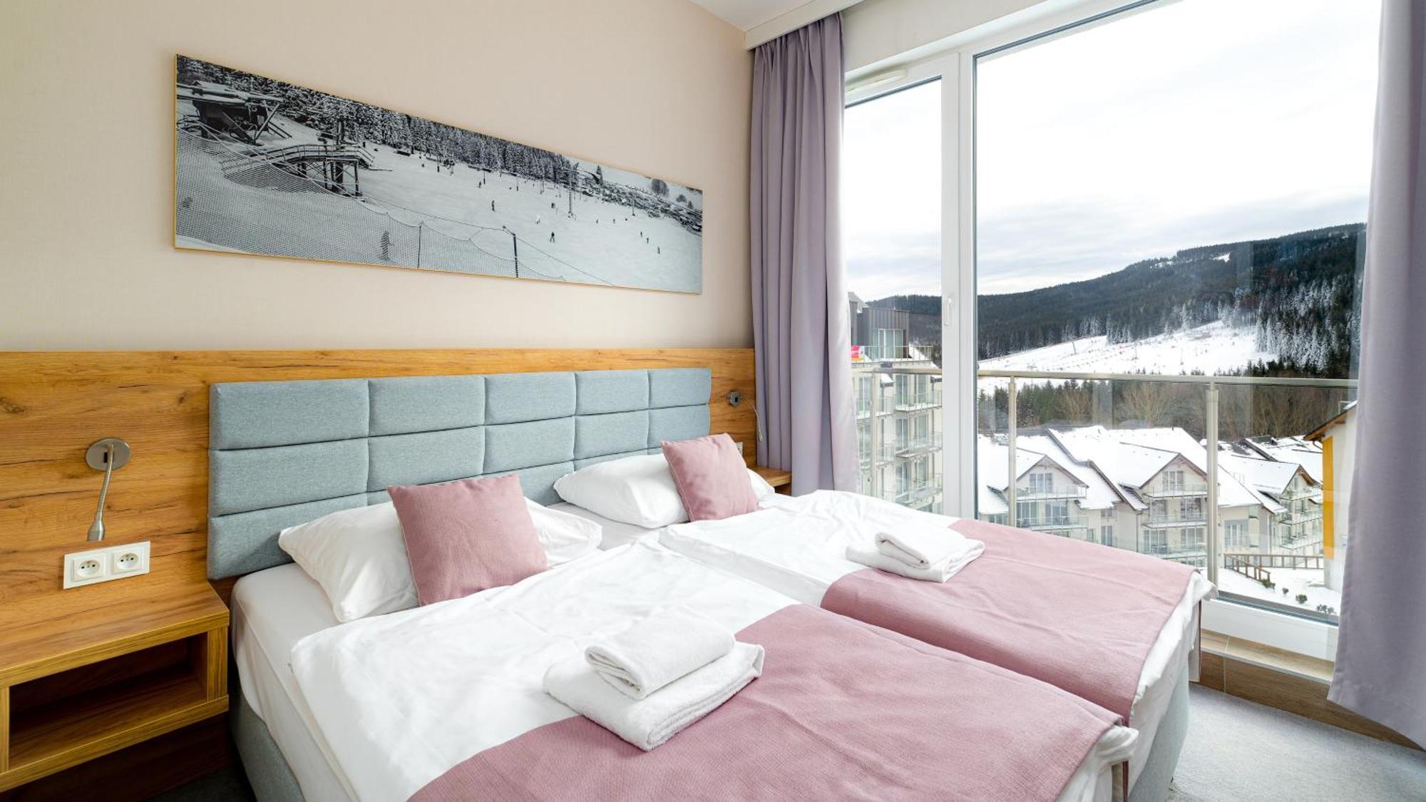 Panorama - Czarna Gora Resort By Sun & Snow Z Basenem I Sniadaniem 시에나 외부 사진